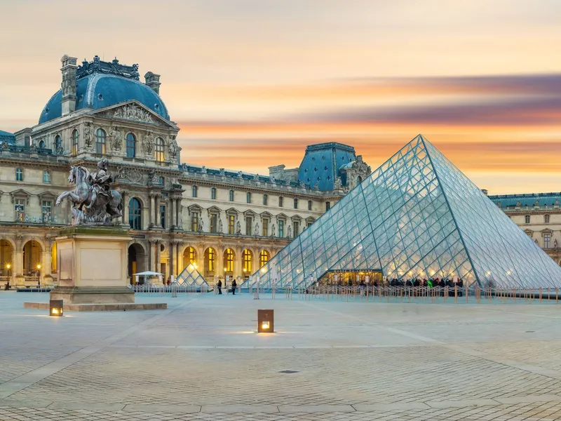 Private Louvre Museum Experience — Grande Galerie empty at night with private curator